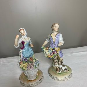 pair of dresda figures